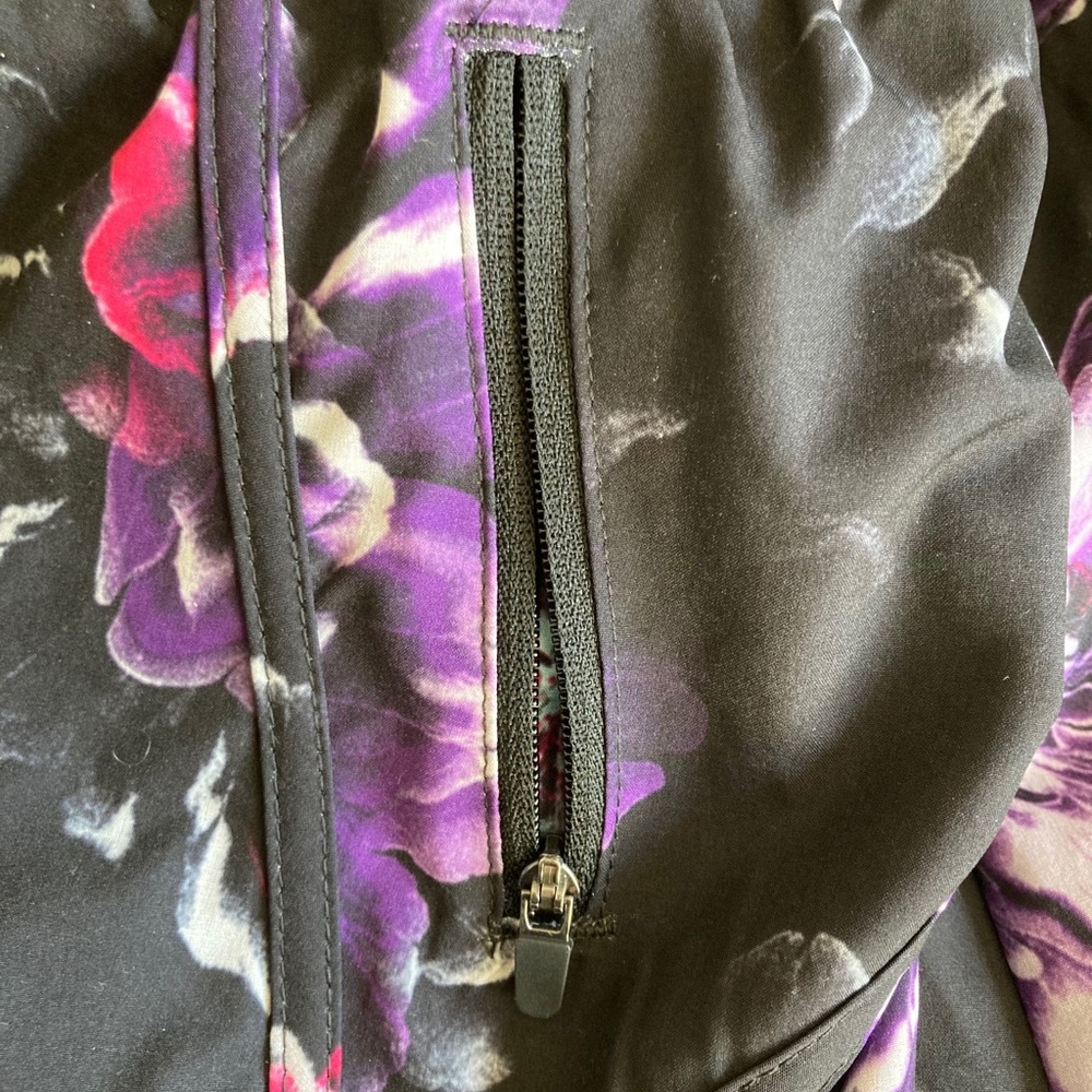 Avia flowered athletic shorts - Picture 6 of 7